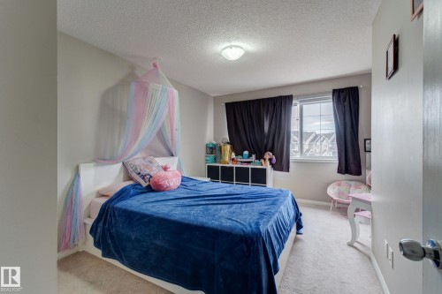 6706 24 Avenue Sw, Edmonton, AB - Indoor Photo Showing Bedroom