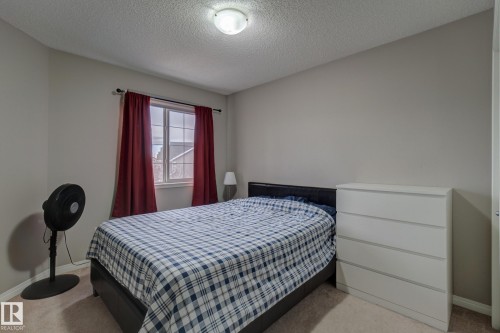 6706 24 Avenue Sw, Edmonton, AB - Indoor Photo Showing Bedroom