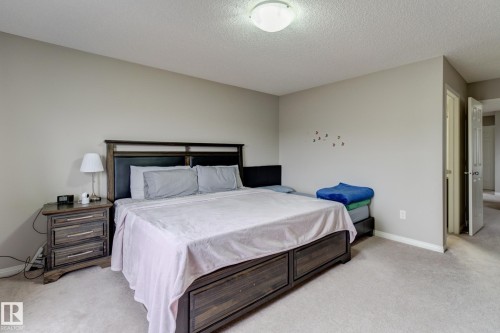 6706 24 Avenue Sw, Edmonton, AB - Indoor Photo Showing Bedroom