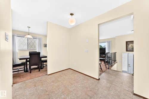 11461 152A Avenue Nw, Edmonton, AB - Indoor Photo Showing Other Room