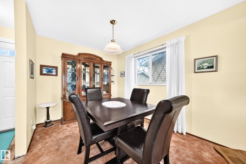 11461 152A Avenue Nw, Edmonton, AB - Indoor Photo Showing Dining Room