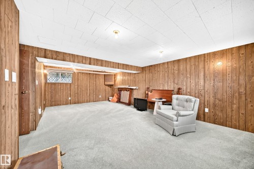 11461 152A Avenue Nw, Edmonton, AB - Indoor Photo Showing Other Room