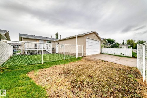 11461 152A Avenue Nw, Edmonton, AB - Outdoor With Exterior