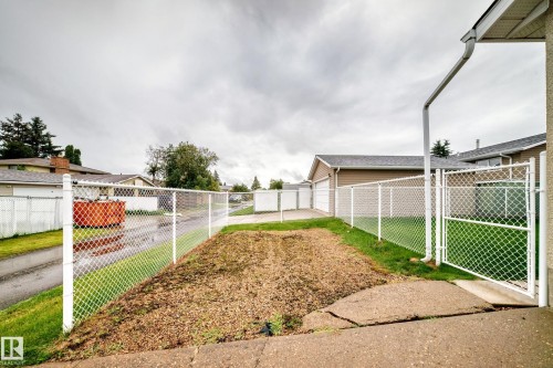 11461 152A Avenue Nw, Edmonton, AB - Outdoor