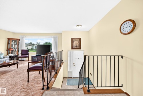 11461 152A Avenue Nw, Edmonton, AB - Indoor Photo Showing Other Room
