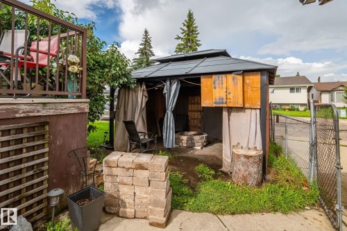 16351 119 Street Nw, Edmonton, AB - Outdoor