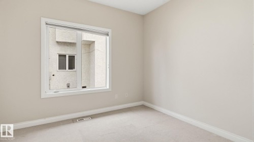 11568 15 Avenue Nw, Edmonton, AB - Indoor Photo Showing Other Room