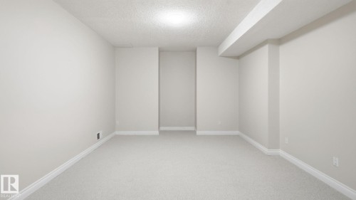 11568 15 Avenue Nw, Edmonton, AB - Indoor Photo Showing Other Room