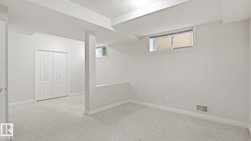 11568 15 Avenue Nw, Edmonton, AB - Indoor Photo Showing Other Room