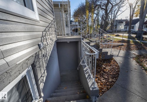 11427 90 Street Nw, Edmonton, AB - Outdoor
