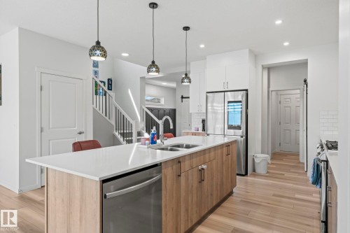 1931 Westerra Lane, Stony Plain, AB - Indoor Photo Showing Kitchen With Double Sink With Upgraded Kitchen