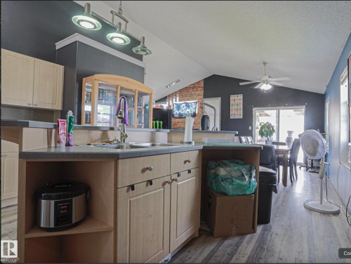 4506 154 Avenue Nw, Edmonton, AB - Indoor Photo Showing Kitchen With Double Sink