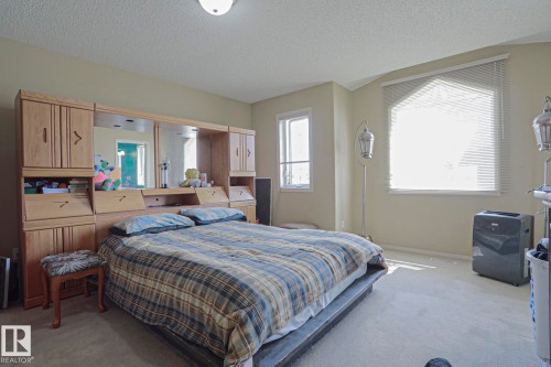 4506 154 Avenue Nw, Edmonton, AB - Indoor Photo Showing Bedroom