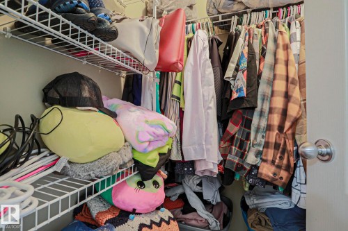 4506 154 Avenue Nw, Edmonton, AB - Indoor With Storage