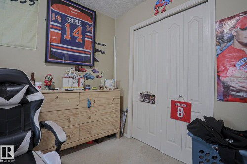 4506 154 Avenue Nw, Edmonton, AB - Indoor