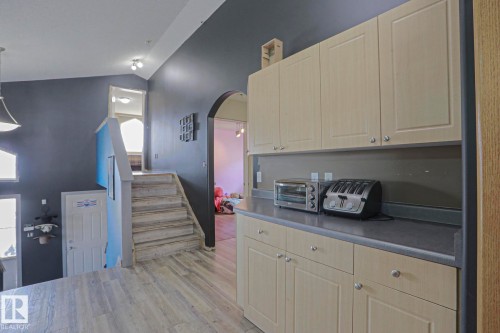 4506 154 Avenue Nw, Edmonton, AB - Indoor