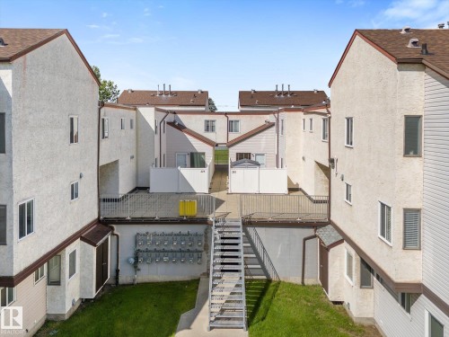 281 Lancaster Terrace Nw, Edmonton, AB - Outdoor