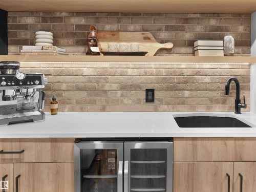 10214 125 Street Nw, Edmonton, AB - Indoor Photo Showing Kitchen