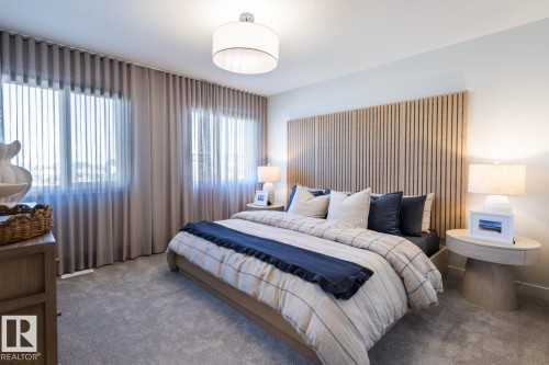 5316 Hawthorn Close Sw, Edmonton, AB - Indoor Photo Showing Bedroom
