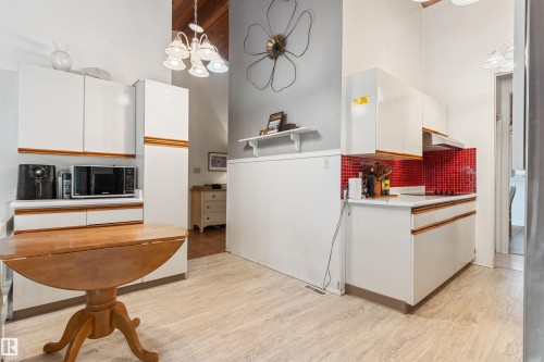 190 Westridge Road Nw, Edmonton, AB - Indoor Photo Showing Kitchen
