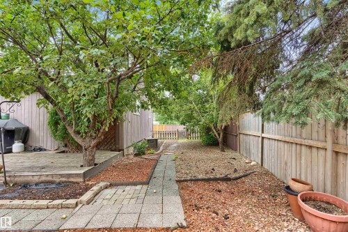 190 Westridge Road Nw, Edmonton, AB - Outdoor