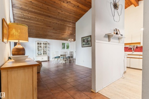 190 Westridge Road Nw, Edmonton, AB - Indoor Photo Showing Kitchen