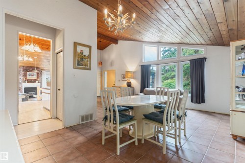 190 Westridge Road Nw, Edmonton, AB - Indoor Photo Showing Dining Room