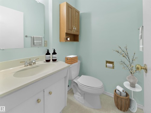 14719 62 Street Nw, Edmonton, AB - Indoor Photo Showing Bathroom