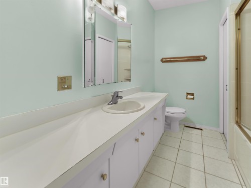 14719 62 Street Nw, Edmonton, AB - Indoor Photo Showing Bathroom