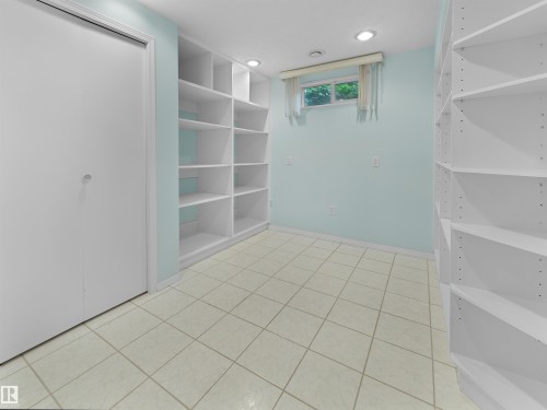 14719 62 Street Nw, Edmonton, AB - Indoor