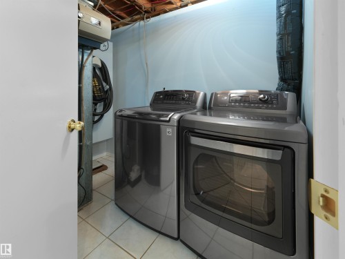 14719 62 Street Nw, Edmonton, AB - Indoor Photo Showing Laundry Room