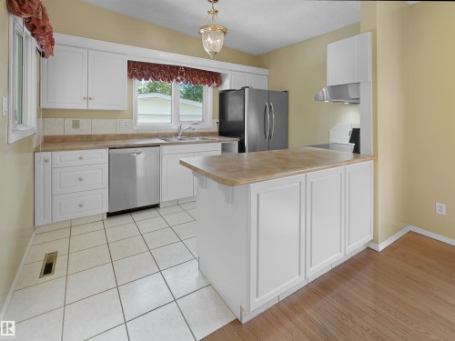 14719 62 Street Nw, Edmonton, AB - Indoor Photo Showing Kitchen With Double Sink