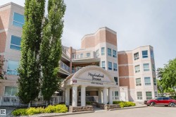 #406 9120 156 ST NW  Edmonton, AB T5R 1Y8