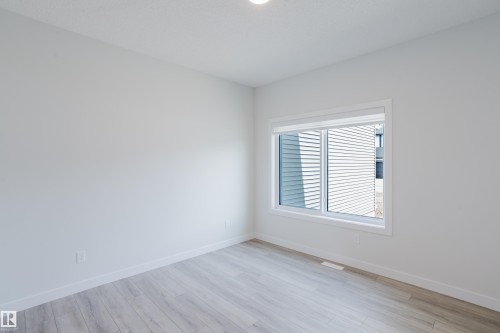 307 Brae Way, Leduc, AB - Indoor Photo Showing Other Room