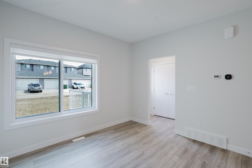 307 Brae Way, Leduc, AB - Indoor Photo Showing Other Room