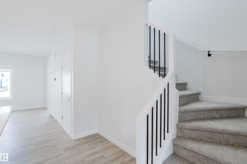 307 Brae Way, Leduc, AB - Indoor Photo Showing Other Room