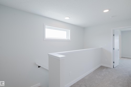 307 Brae Way, Leduc, AB - Indoor Photo Showing Other Room