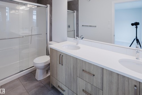 307 Brae Way, Leduc, AB - Indoor Photo Showing Bathroom