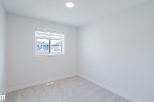 307 Brae Way, Leduc, AB - Indoor Photo Showing Other Room