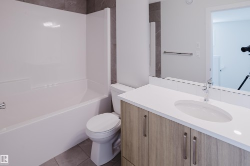 307 Brae Way, Leduc, AB - Indoor Photo Showing Bathroom