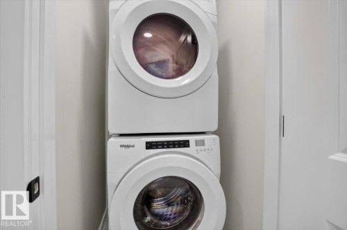 22830 82A Avenue Nw, Edmonton, AB - Indoor Photo Showing Laundry Room