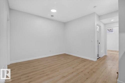 22830 82A Avenue Nw, Edmonton, AB - Indoor Photo Showing Other Room