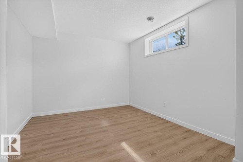 22830 82A Avenue Nw, Edmonton, AB - Indoor Photo Showing Other Room