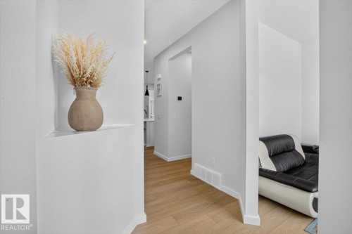 22830 82A Avenue Nw, Edmonton, AB - Indoor Photo Showing Other Room