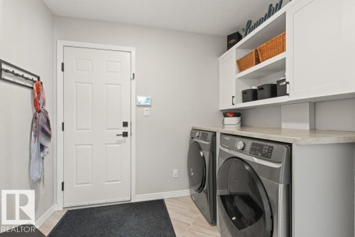 501 Byrne Crescent Sw, Edmonton, AB - Indoor Photo Showing Laundry Room