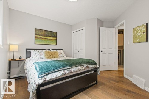 501 Byrne Crescent Sw, Edmonton, AB - Indoor Photo Showing Bedroom