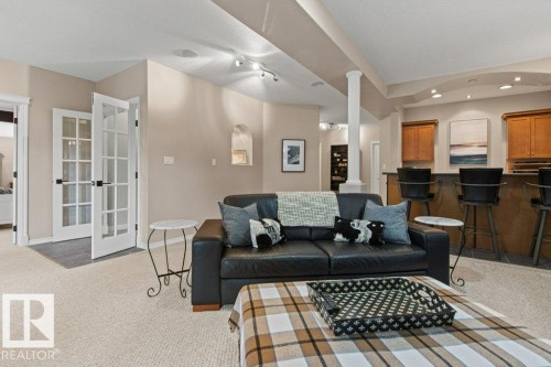 501 Byrne Crescent Sw, Edmonton, AB - Indoor Photo Showing Living Room
