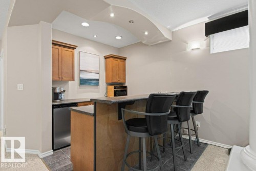 501 Byrne Crescent Sw, Edmonton, AB - Indoor
