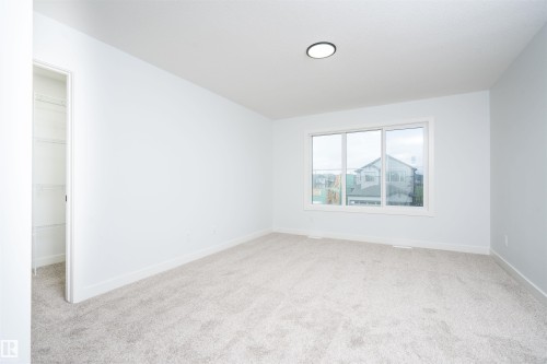 6255 29 Avenue Sw, Edmonton, AB - Indoor Photo Showing Other Room