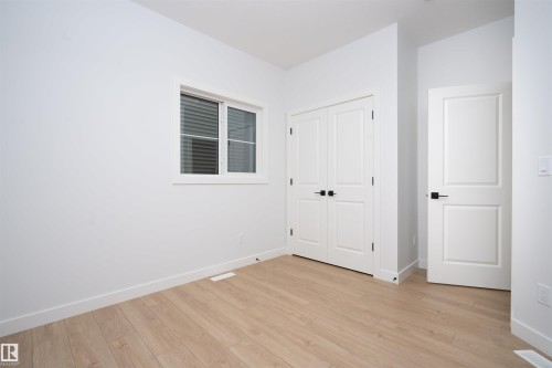 6255 29 Avenue Sw, Edmonton, AB - Indoor Photo Showing Other Room